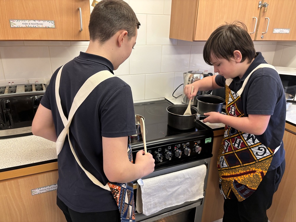 Students cooking at Chalk Hill