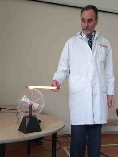 Science boffin workshop at Duke of Lancaster