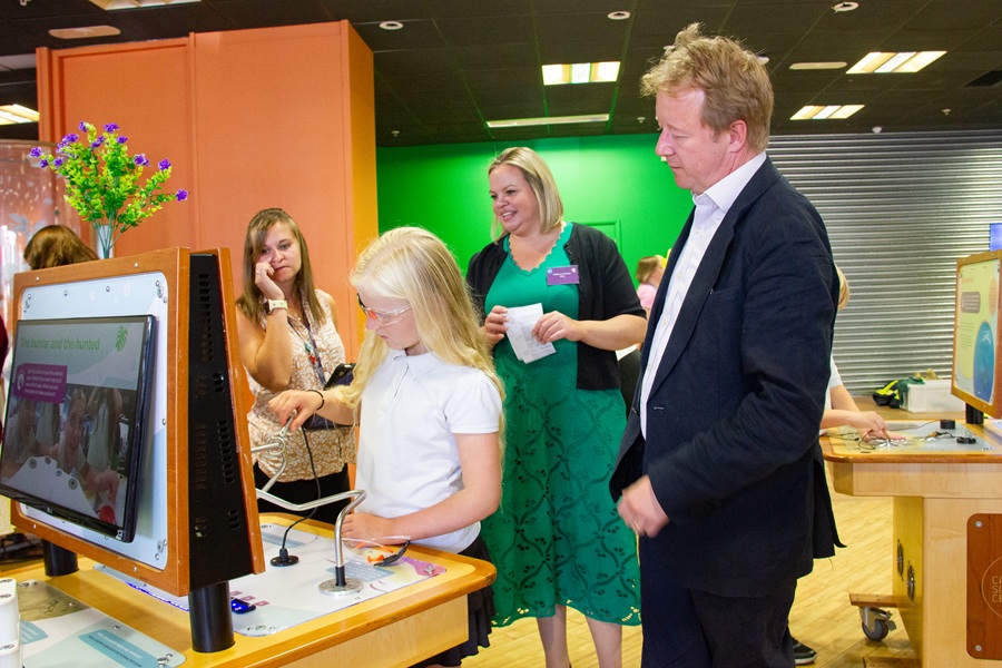 Mayoral visit to Cambridge Science Centre in Wisbech highlights the importance of awe-inspiring science in nurturing the region’s young talent 3 Paul Bristow, Mayor of Cambridgeshire & Peterborough Combined Authority