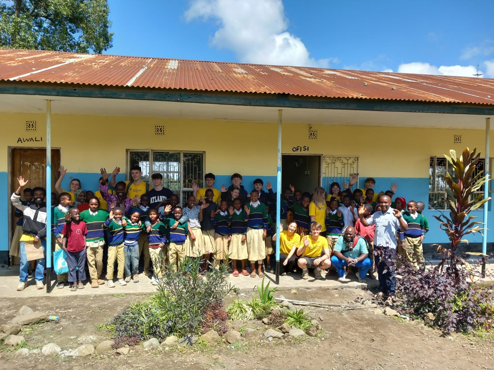 The students from WSC with the students from Kalinga school