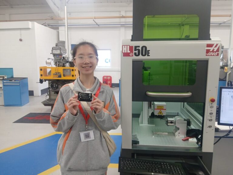 University and Professional Development Centre introduces Shanghai exchange students to new possibilities 1 Custom souvenir cards were cut by the students using the laser printer 1024x768 1